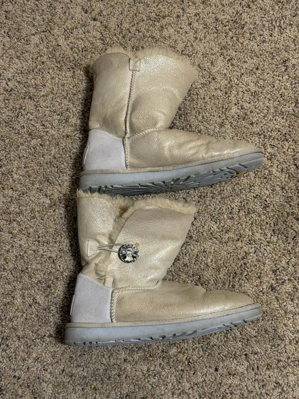 UGG Bailey Button Bling Metallic Gold Shearling Boots Size 7